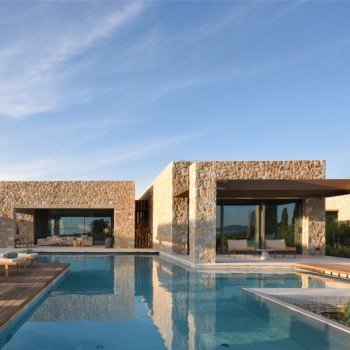 Private Transfer from Athens airport to hotel Costa Navarino
